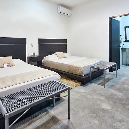 Aura Hotel B&B 特拉克帕克 外观 照片