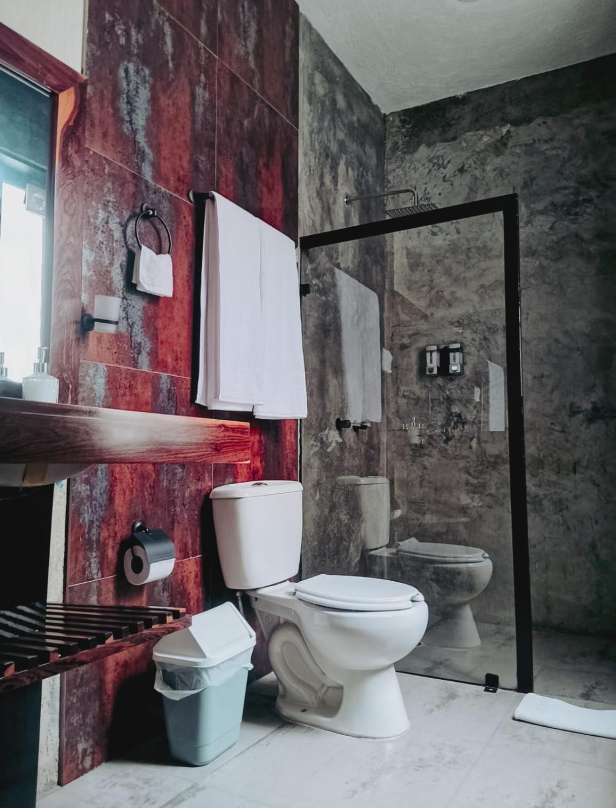 Aura Hotel B&B 特拉克帕克 外观 照片
