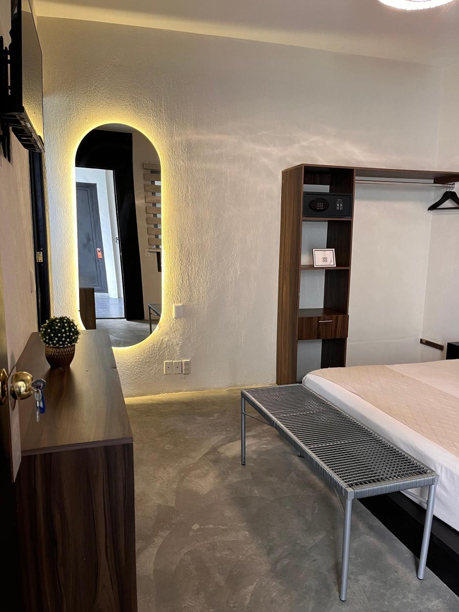 Aura Hotel B&B 特拉克帕克 外观 照片